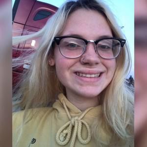 Meet your Posher, Lauren